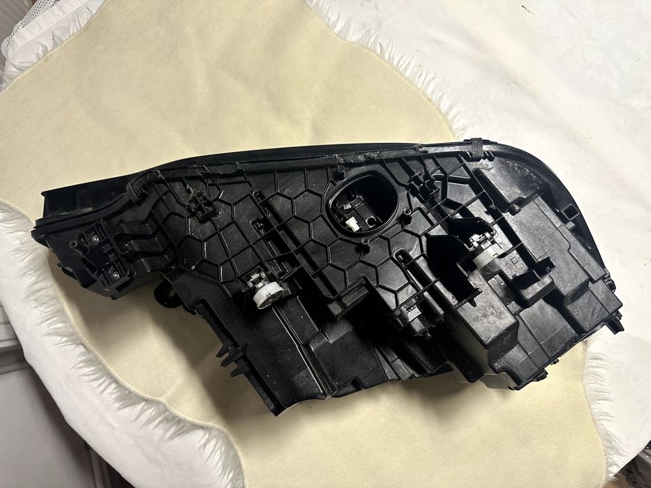 Ляв фар за BMW X7 G07 LASER