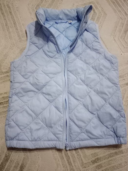 Продам жилет Uniqlo