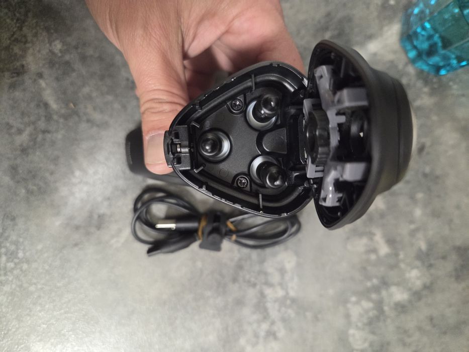 Aparat de ras PHILIPS Seria  S1141 / O77I46I478