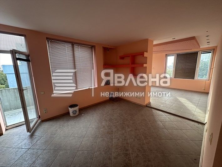 Продава се Многостаен апартамент в Варна, Спортна зала - 253 кв.м за 1673 €/кв.м - Снимка #3