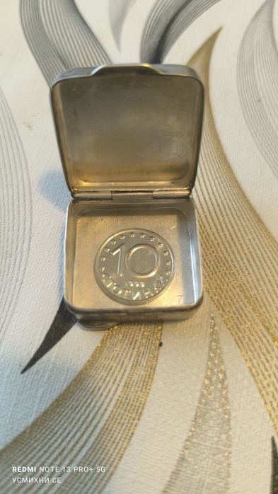 Сребърна стара кутийка за колекционери