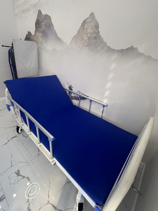 Медицинский кровать б/у