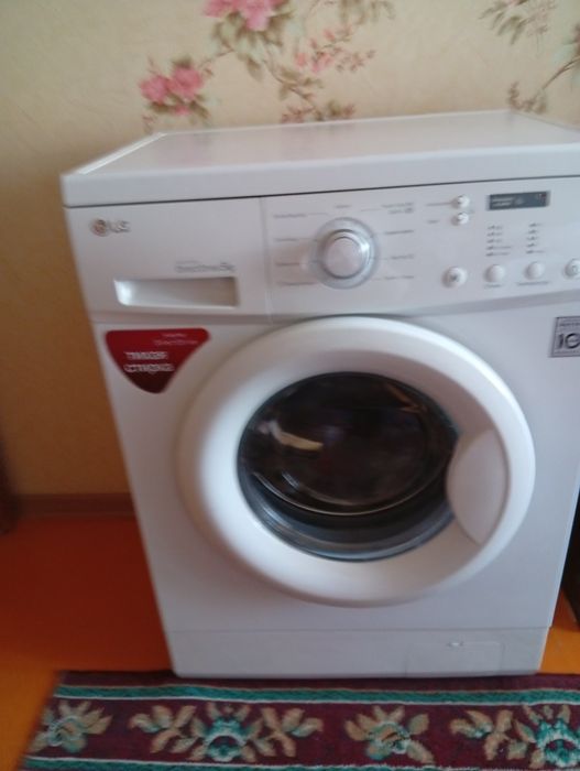 Продам стиральную машину срочно