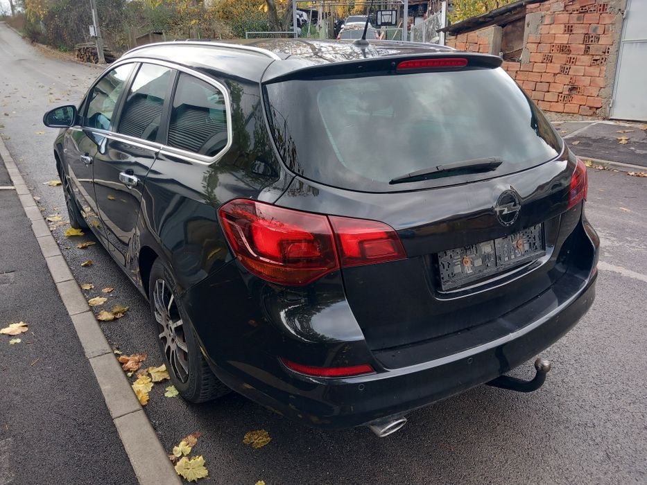 Opel Astra J -1.4Turbo-120кс./2012/-на части