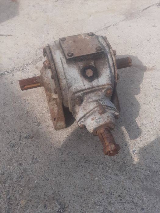 Продам  редуктор.