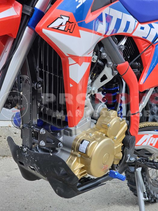 Кросов мотор 300 кубика Upbeat Чист крос 300cc с водно охлаждане и ел.старт. НОВ