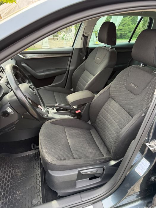 Skoda Octavia Scout 2.0 diesel DSG 4X4