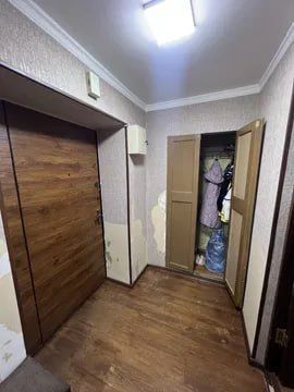 Продаётся Бабура 2/3/5 без ремонта без мебелья локации топ !!