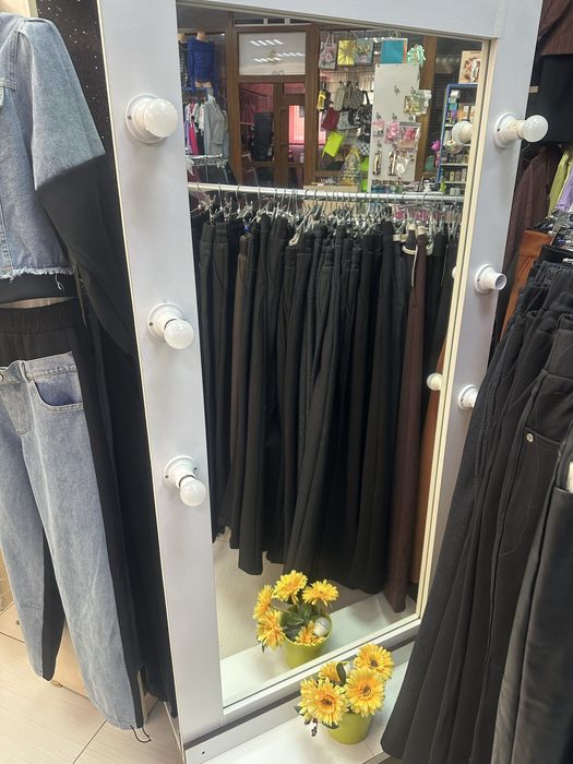 Продам  зеркало..срочно само вывоз