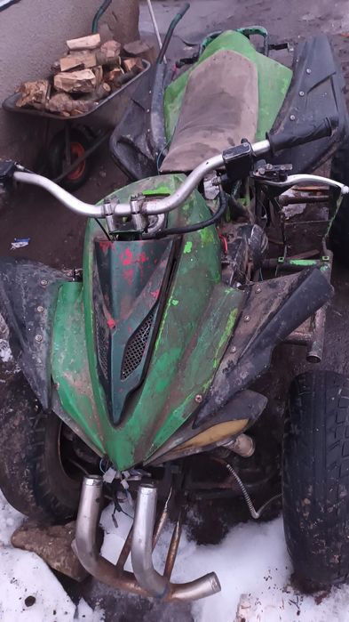 Vând atv de 250cc