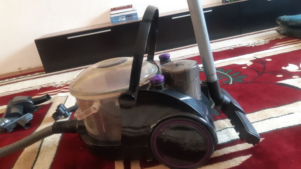Продам пылесос срочно