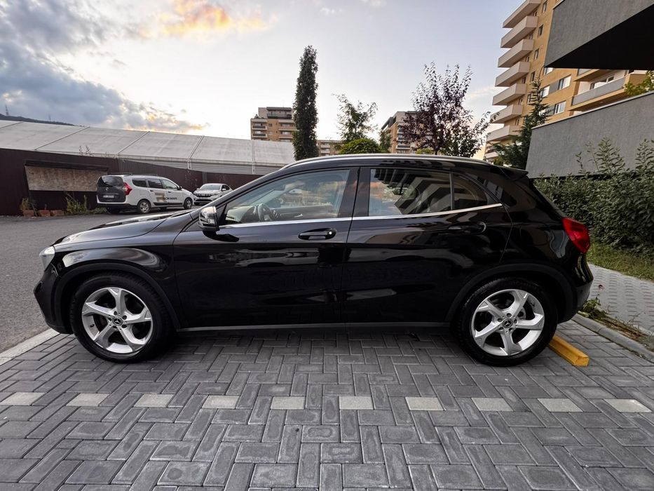 Vand Mercedes GLA 200d 4MATIC aut