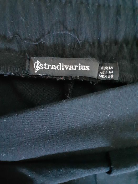 Pantaloni dama Stradivarius, marime M