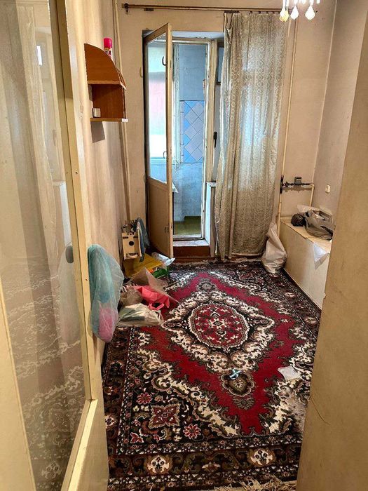 Белтепа  1хкомнатная  без ремонт   42м2 Продаётся  !!!