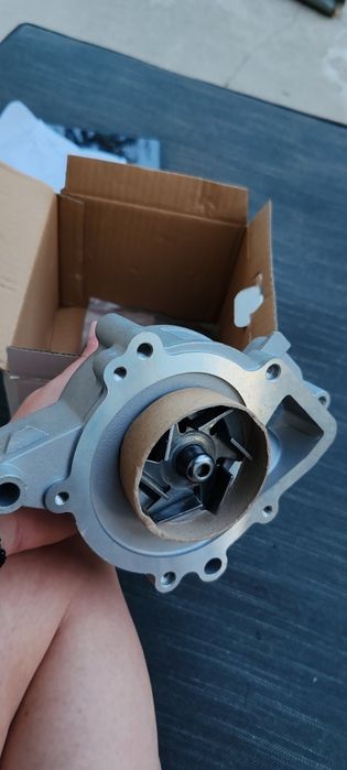 Pompa apa opel vectra C, b 2.0,2.2,, astra g,