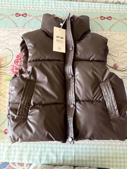 безрукавка женская