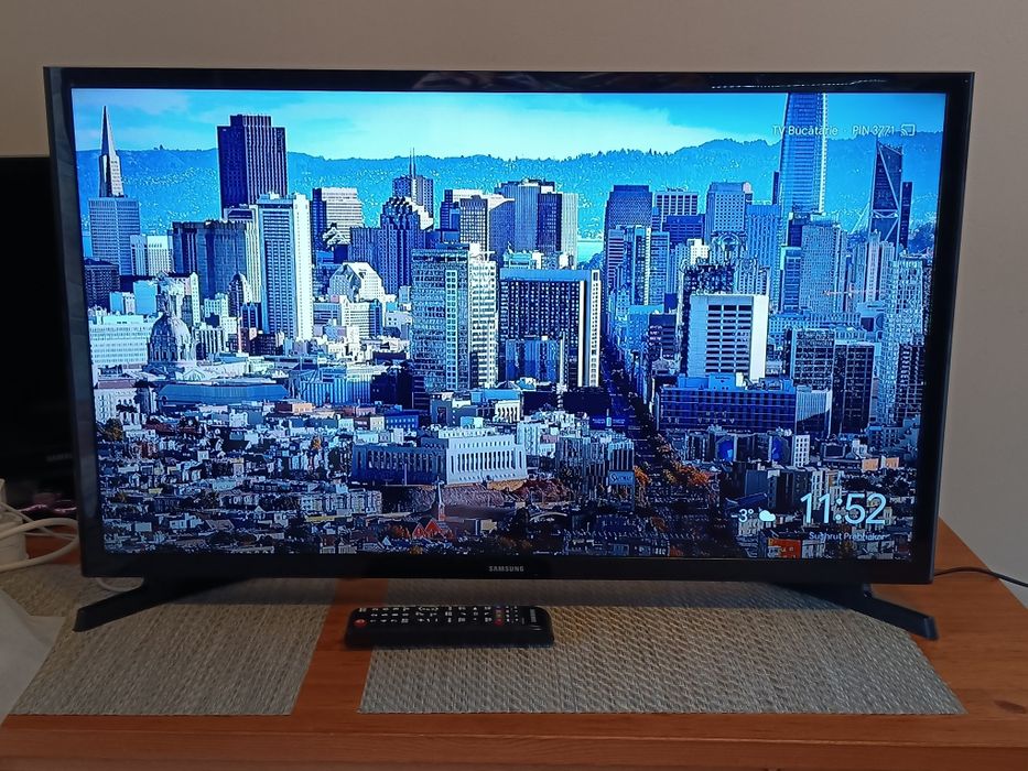 TV LED Samsung 32j4000, impecabil