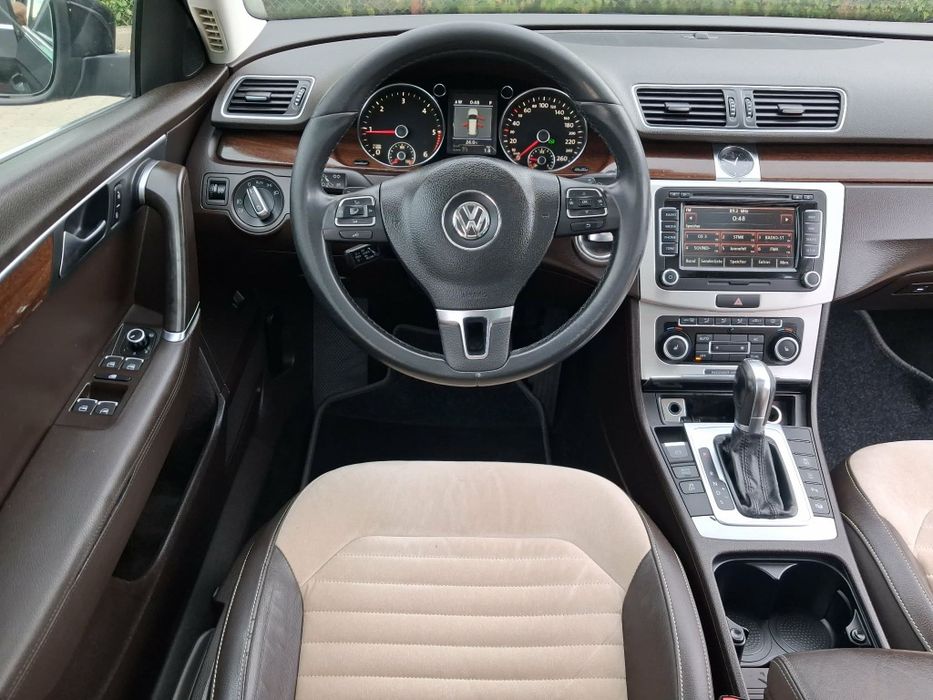Volkswagen Passat AUTOMAT 2.0 tdi 140 cp  euro 5  panoramic navigatie piele xenon led