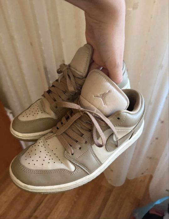 Jordan AIR 1 mid marimea 37.5