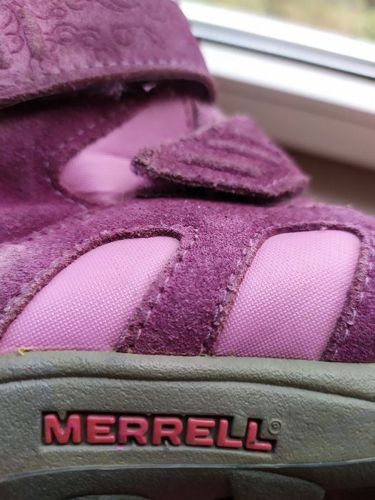 Обувь для девочки. Размеры разные.