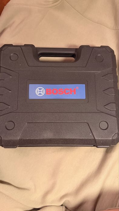 Продам шуруповерт BOSCH новый