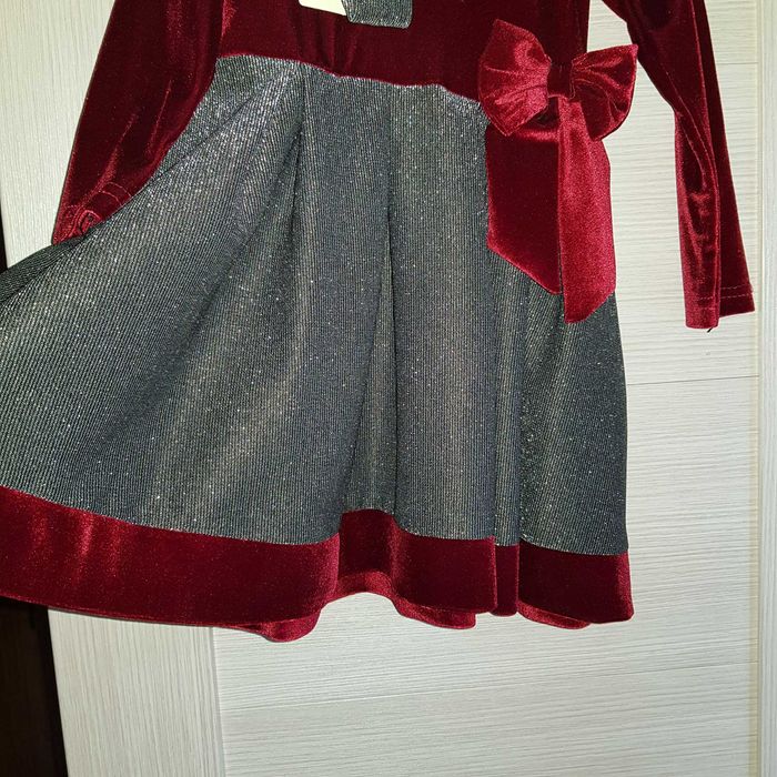 Платье на девочку