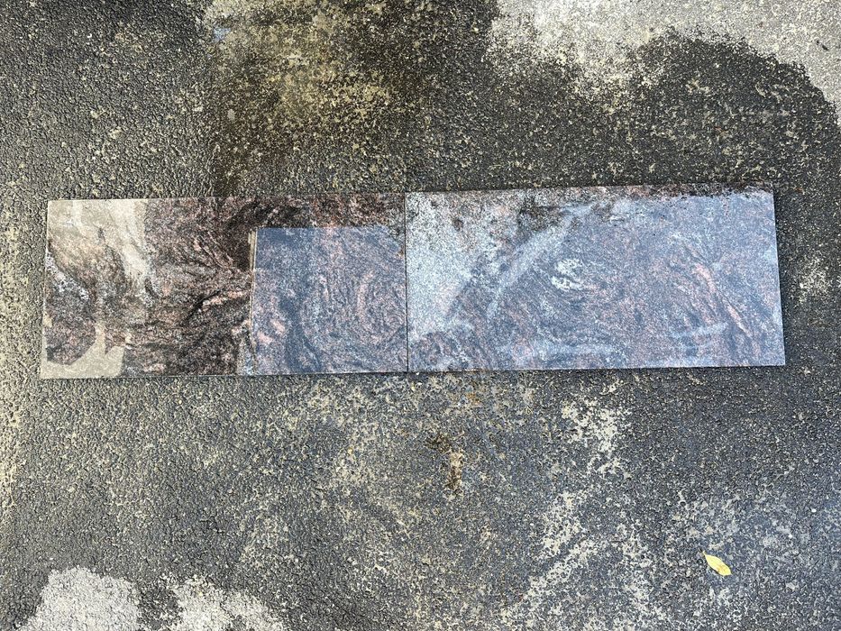 Granit PARADISO  CLASSIC placaj, calibrat, bizotat 61X30.5x1, lustruit