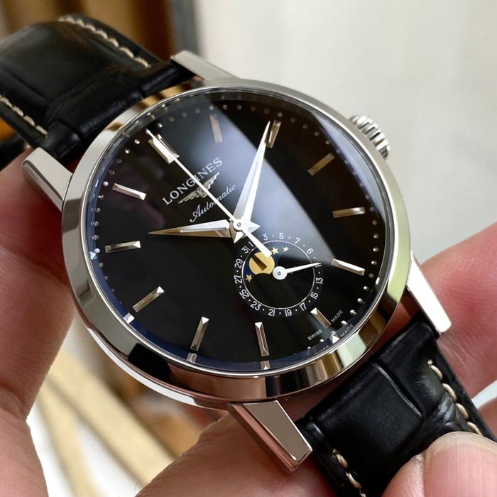 Швецарские часы фирмы Longines, механика с автоподзаводом