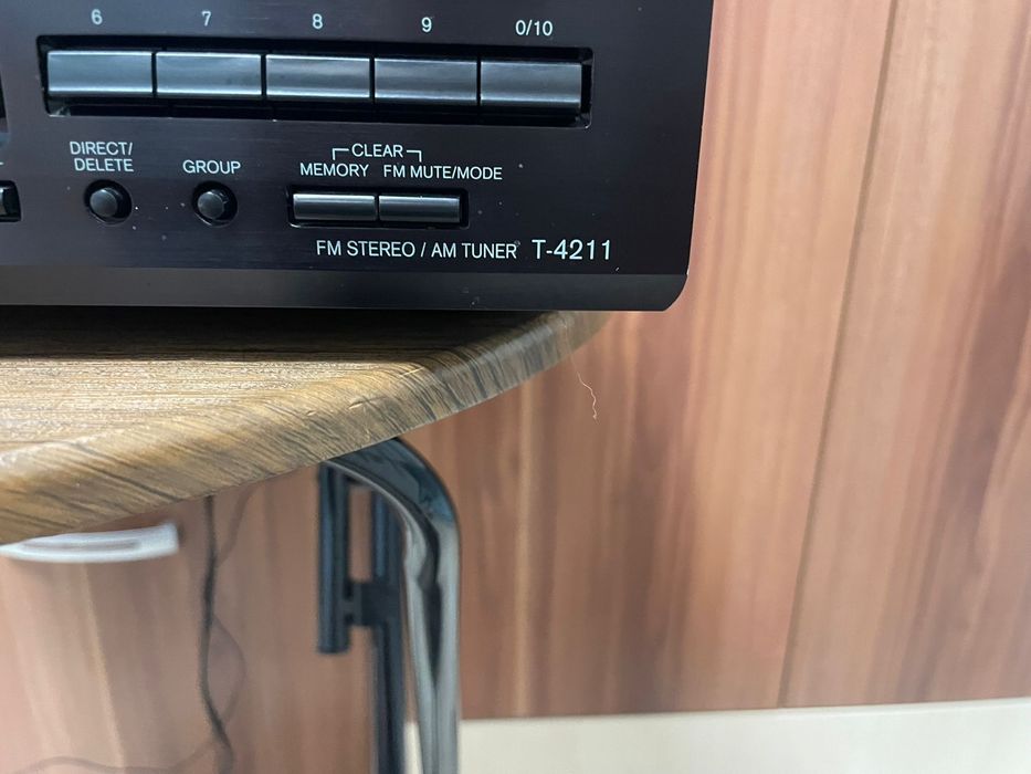 Onkyo T-4211 Stereo Tuner FM/AM