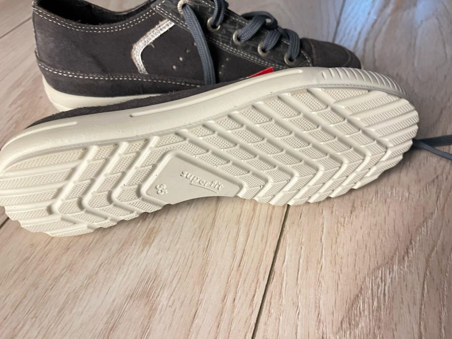 Pantofi Superfit din piele - Noi cu etichetă, mărimea 35