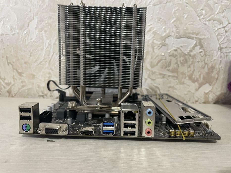 Комплект материнка, процессор i7 10700k