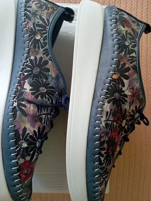 Уникални нови мокасини