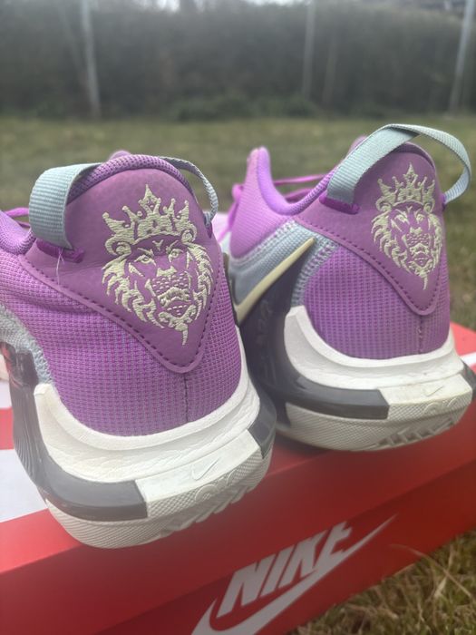 Nike LeBron Witness 7 маратонки, носени само в зала