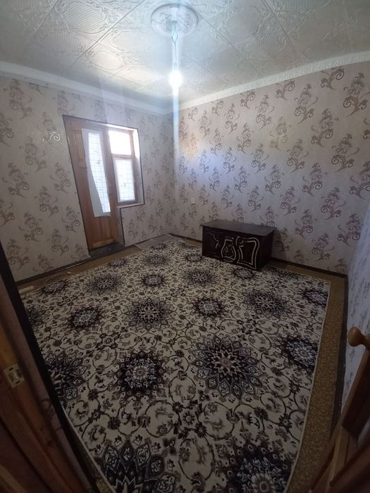 Parkent tumani Krasnogorskiyda 2 xonali uy sotiladi