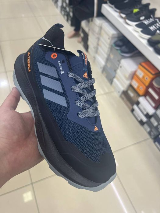 Adidas Terrex кроссовка