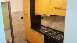 Inchiriez apartament 2 camere decomandat