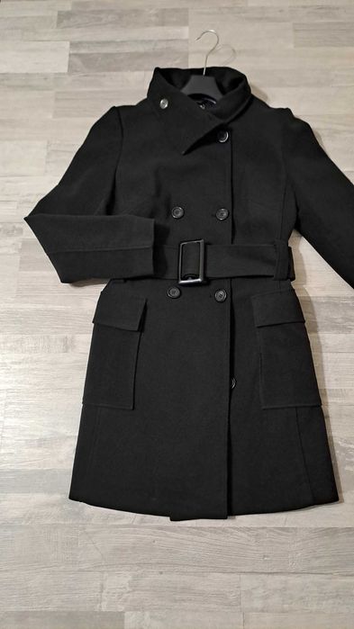 Черно зимно палто
