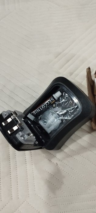 Продам ключницу новую