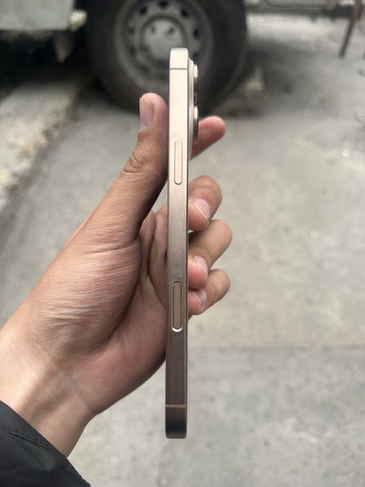 Продам Iphone 16 pro max