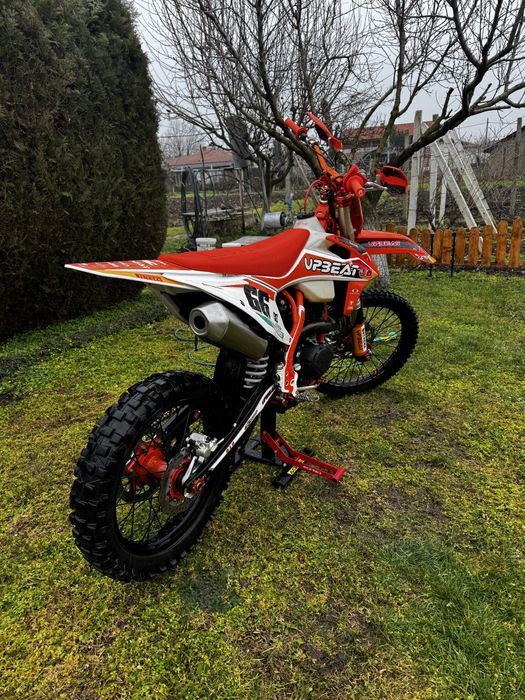 upbeat 300 ТОП СЪСТОЯНИЕ много ЕКСТРИ ЦЕНА по договаряне