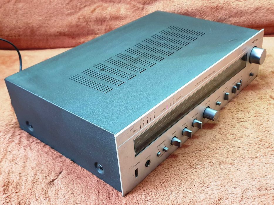 Rotel RX-500 defect pentru piese sau restaurare