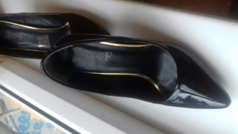 лакированные туфельки