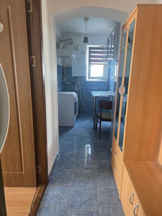 Vand apartament cu 2 camere