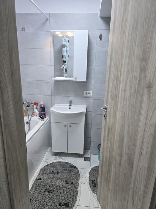 Apartament de închiriat