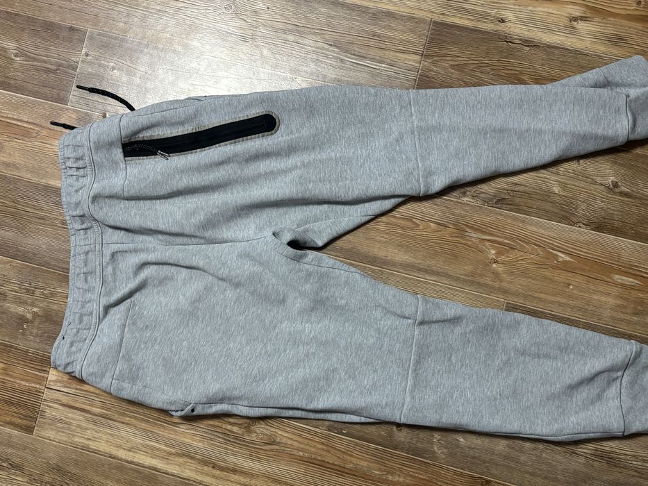 Штаны Nike Tech Fleece