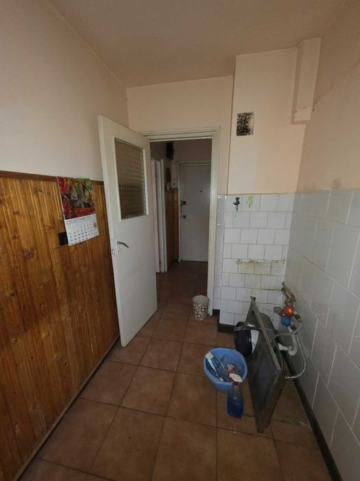 Vand apartament 2 camere in Manastur str. Mehedinti suprafata 35 mp - persoana fizica