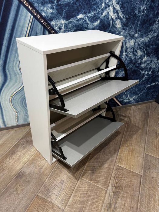 Продаются обувницы новые