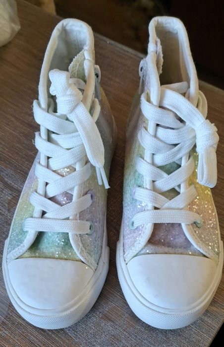 Детски гуменки преливащи цветове