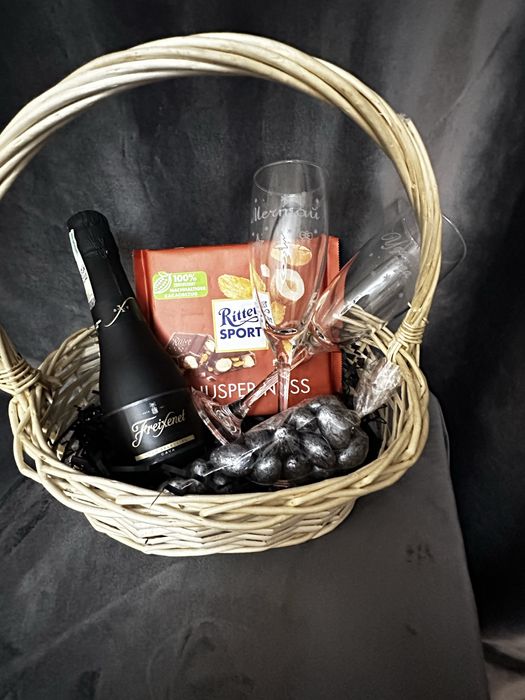 Подарочные букеты и боксы