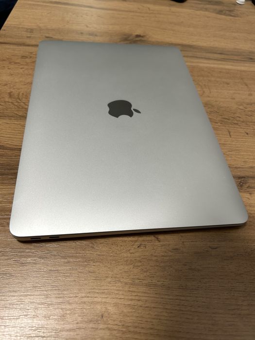 Macbook Air M1 8/256 | 82% АКБ
